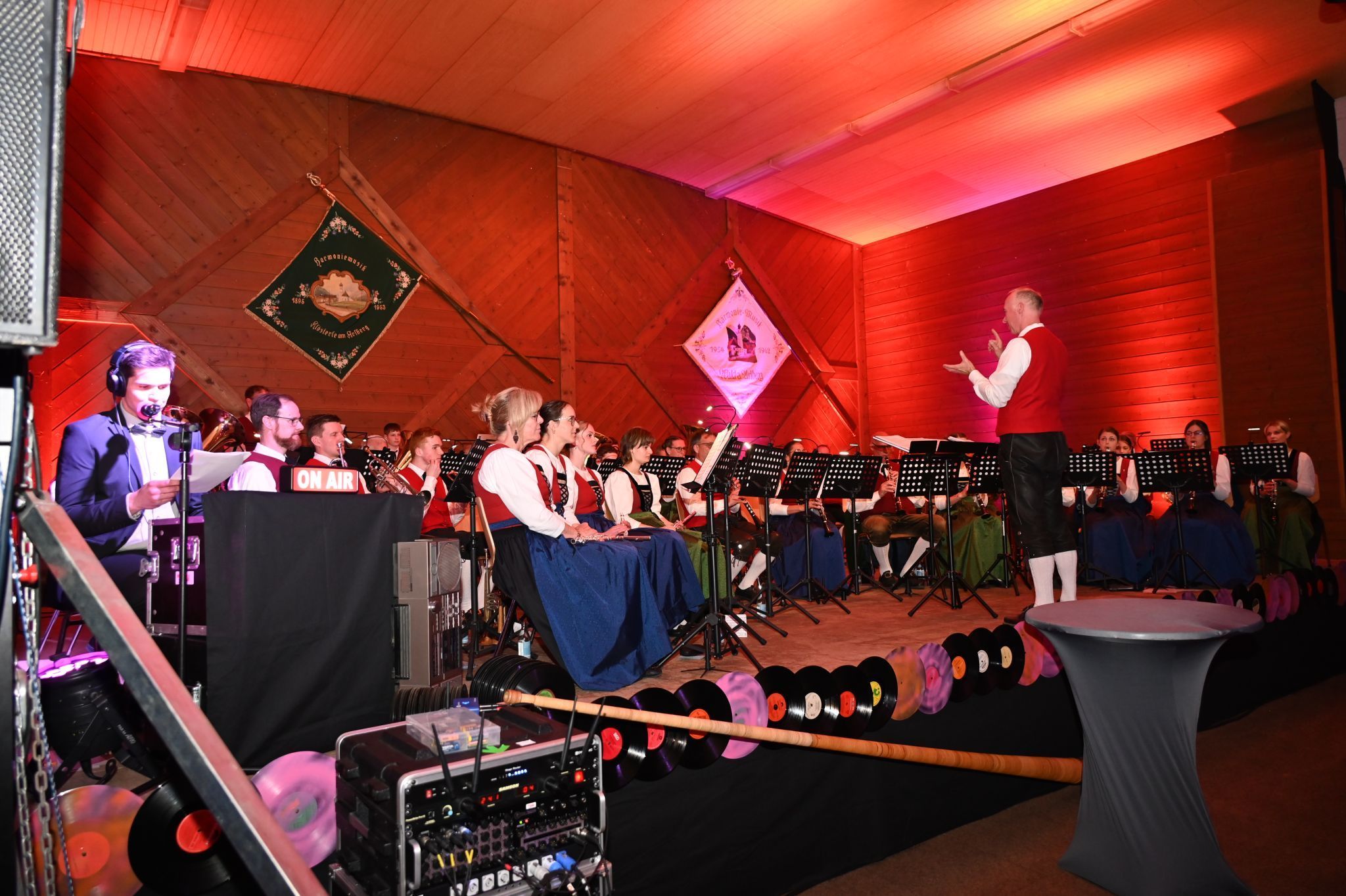 Ein Gemeinschaftsprojekt - Frühjahrskonzert der Harmoniemusik Klösterle und Wald a. A.
