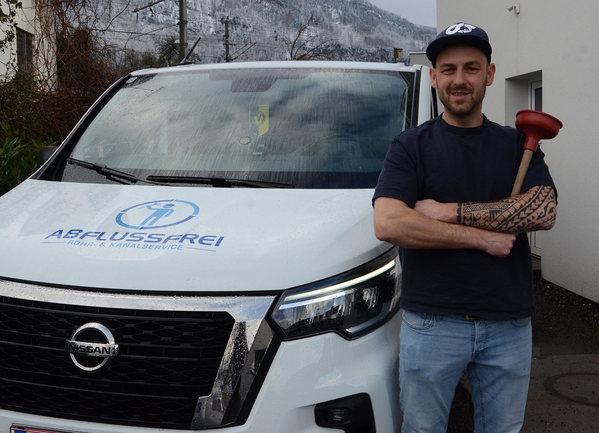 Seinen Beruf als Kanalarbeiter übt Stefan Weichinger mit Begeisterung aus. HRJ