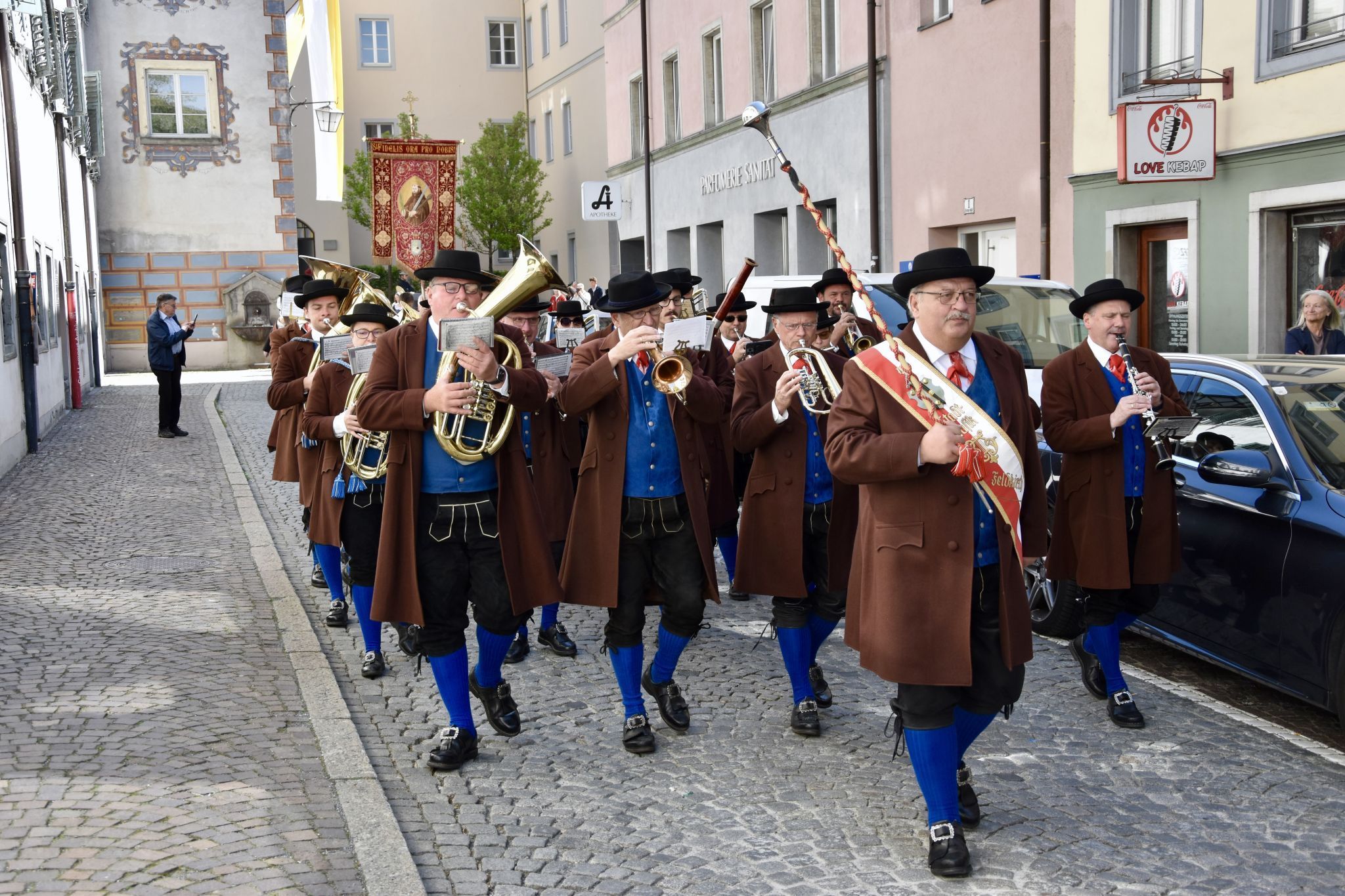 Fidelisprozession durch die Stadt Feldkirch unter Mitwirkung der Stadtmusik Feldkirch.