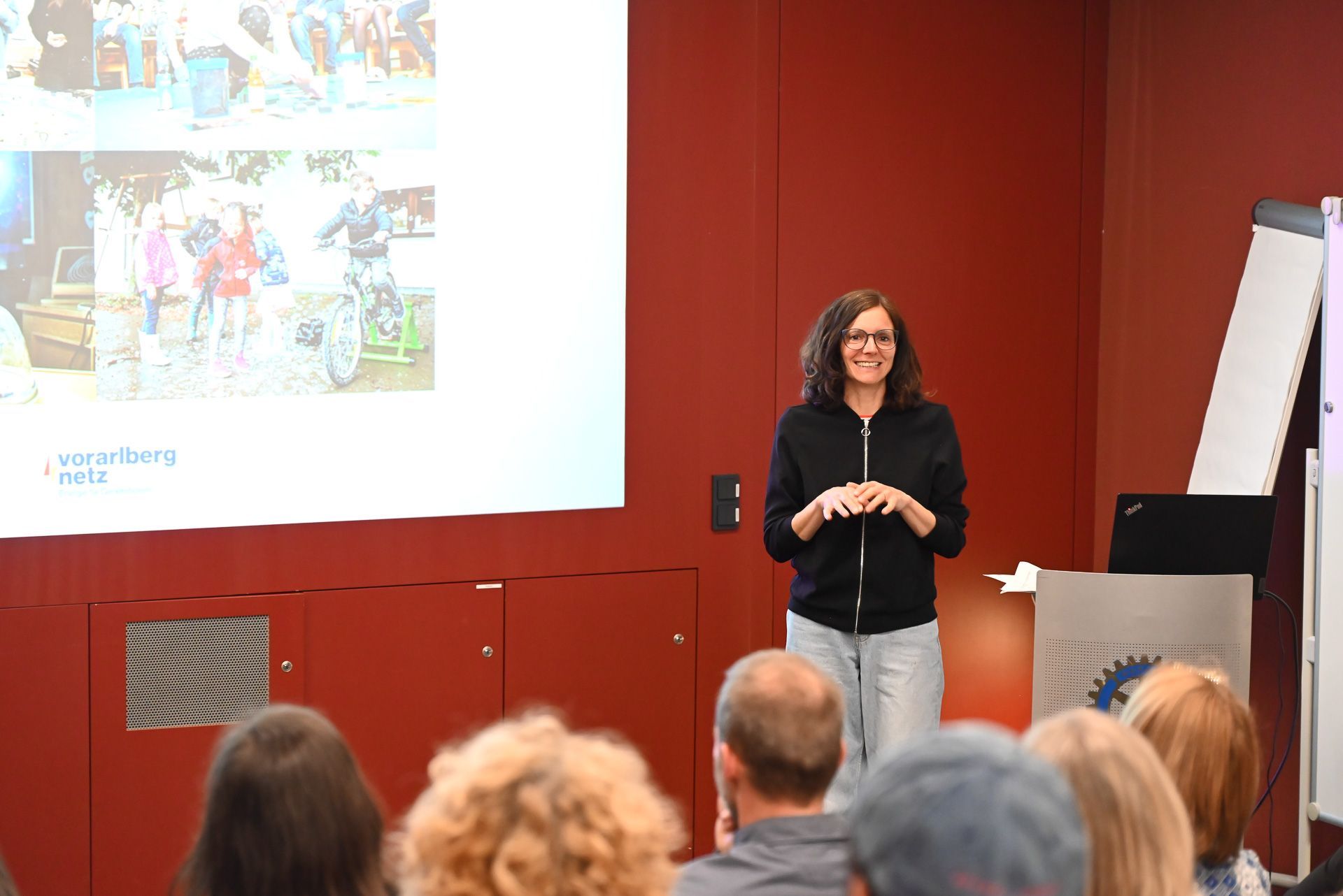 Carmen Jungmayr vom Energieinstitut stellte die verschiedenen Angebote für Schüler vor.
