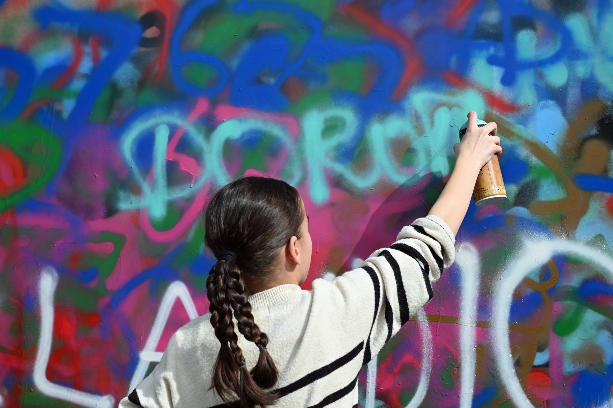 Beim Graffiti konnten sich die Jugendlichen kreativ austoben.