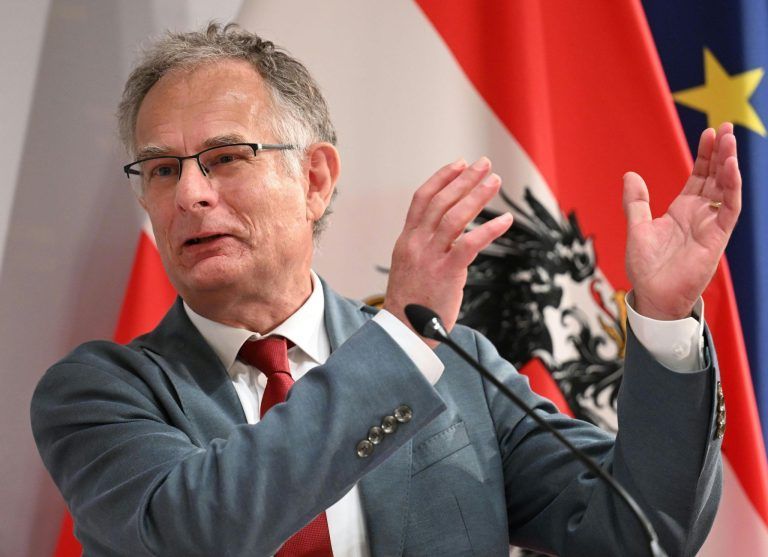 Die Regierung will fünf Milliarden Euro sparen