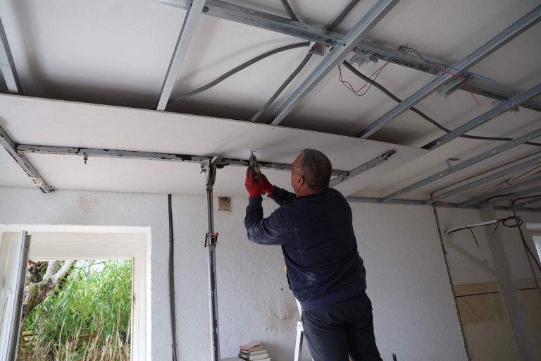 FRANCE-HOUSING-RENOVATION