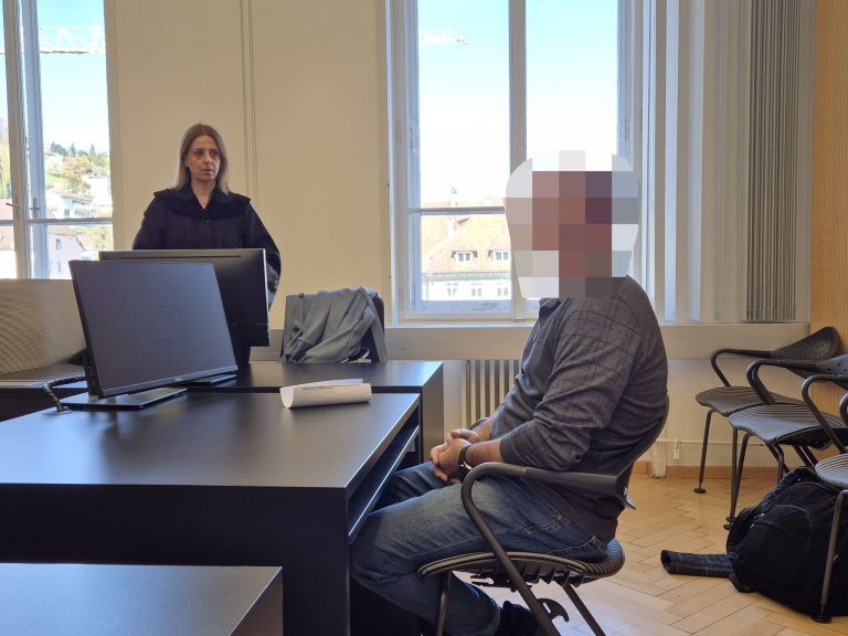 Angeklagter Betrüger.jpg