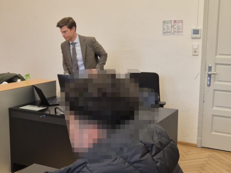 Angeklagter Geldwäsche 3.jpg