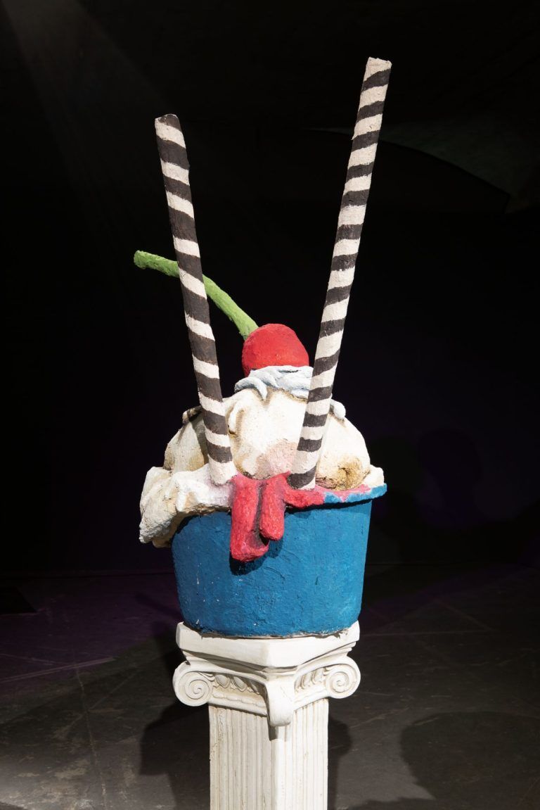 Bild 2 - Kristina Schmidt - Eisbecher Foto María_Constanza_Meléndez.jpg