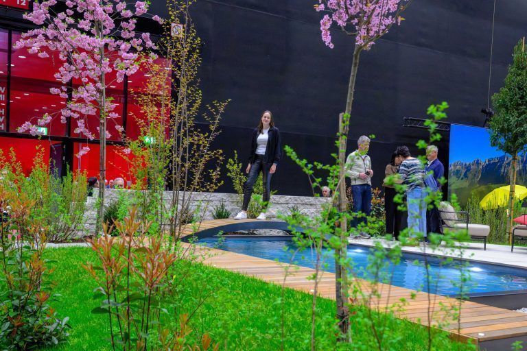 Zwischen Kirschbaum und Hühnerstall: Vorhang auf für die Schau!