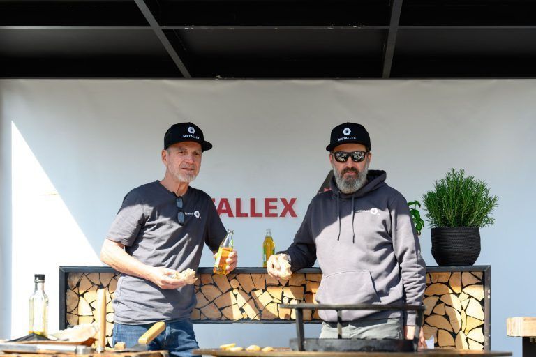 Zwischen Kirschbaum und Hühnerstall: Vorhang auf für die Schau!