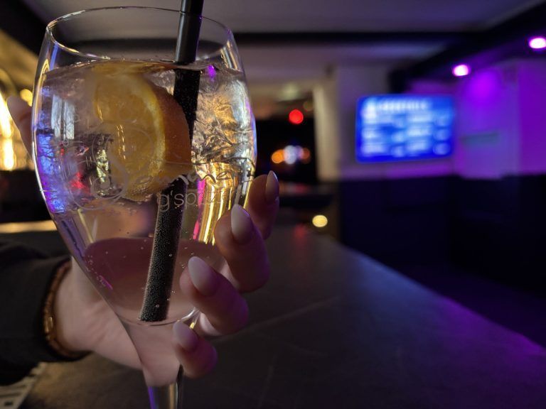 Braucht es einen eigenen Club nur für Frauen?