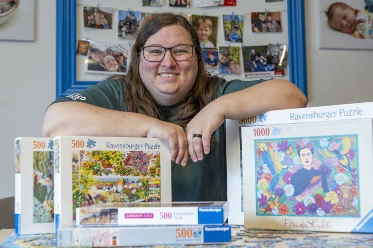 500 Teile in 68 Minuten: Keine Vorarlbergerin puzzelt schneller als sie