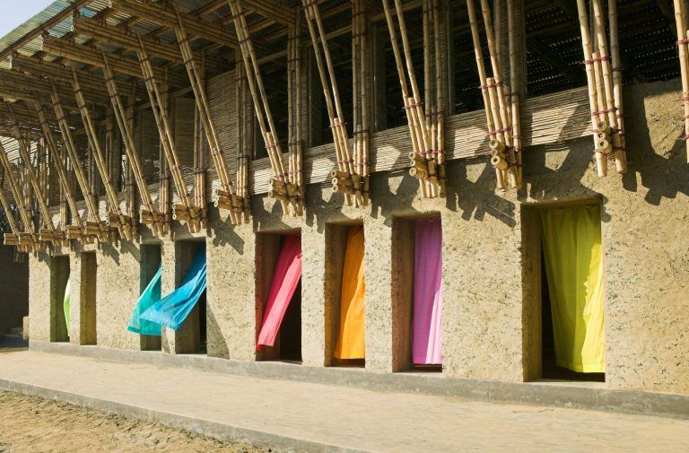 METI School Fassade (c) Kurt Hoerbst.jpg