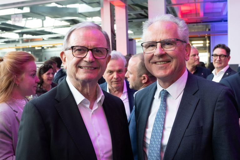 Prominente Gästerunde gratulierte neuem VN-Wirtschaftspreisträger