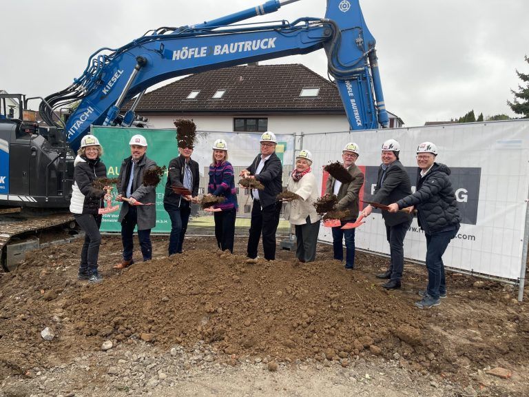 Spatenstich Lauterach.jpg