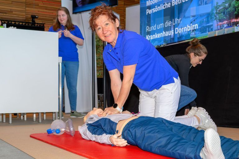 Zwischen Kirschbaum und Hühnerstall: Vorhang auf für die Schau!