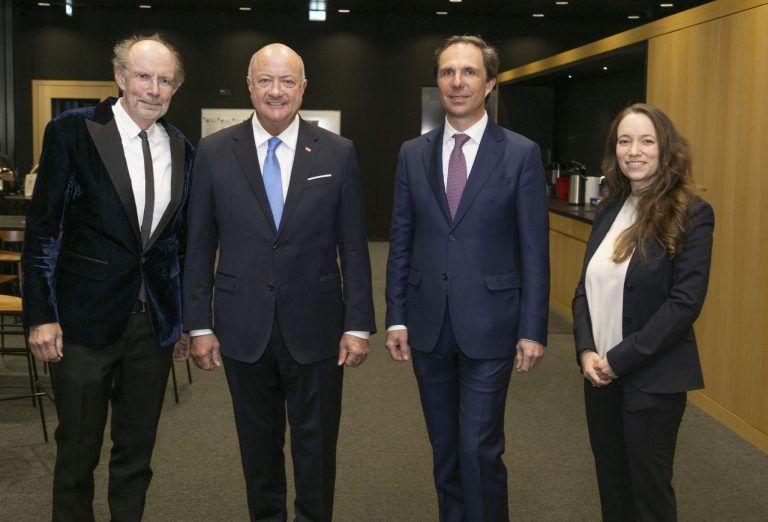 Prominente Gästerunde gratulierte neuem VN-Wirtschaftspreisträger