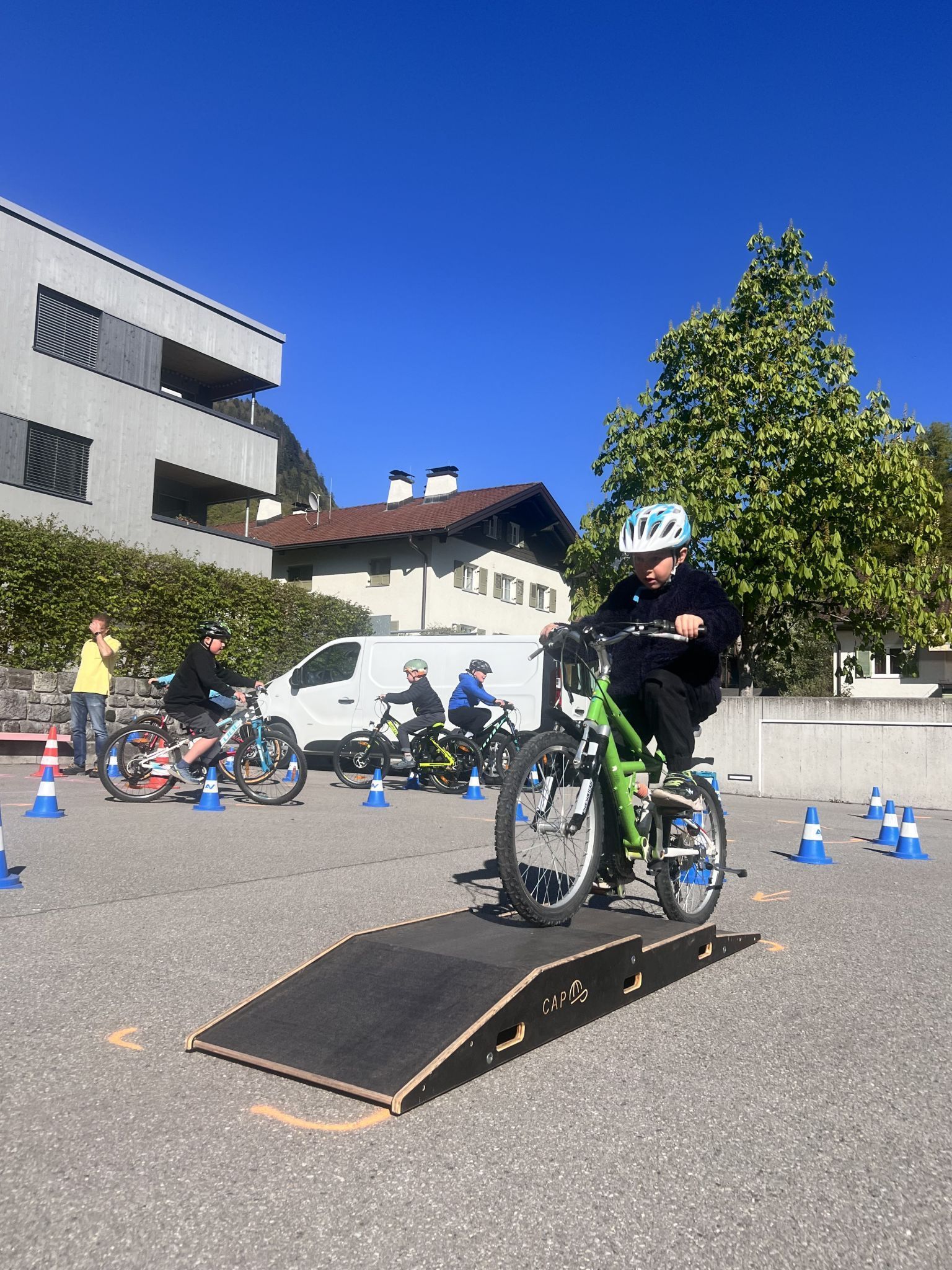 Viel Spaß hatten die Kids der Volksschule Tschagguns beim Radworkshop.