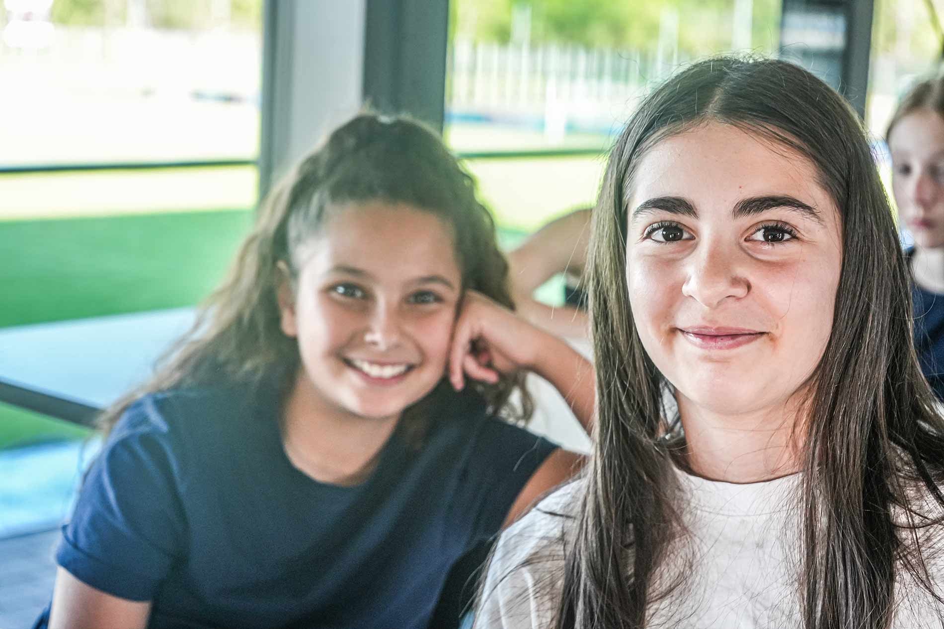 Neues Mädchenteam der U-13 und U-14 mit FC Lauterach und Viktoria Bregenz. PRIVAT