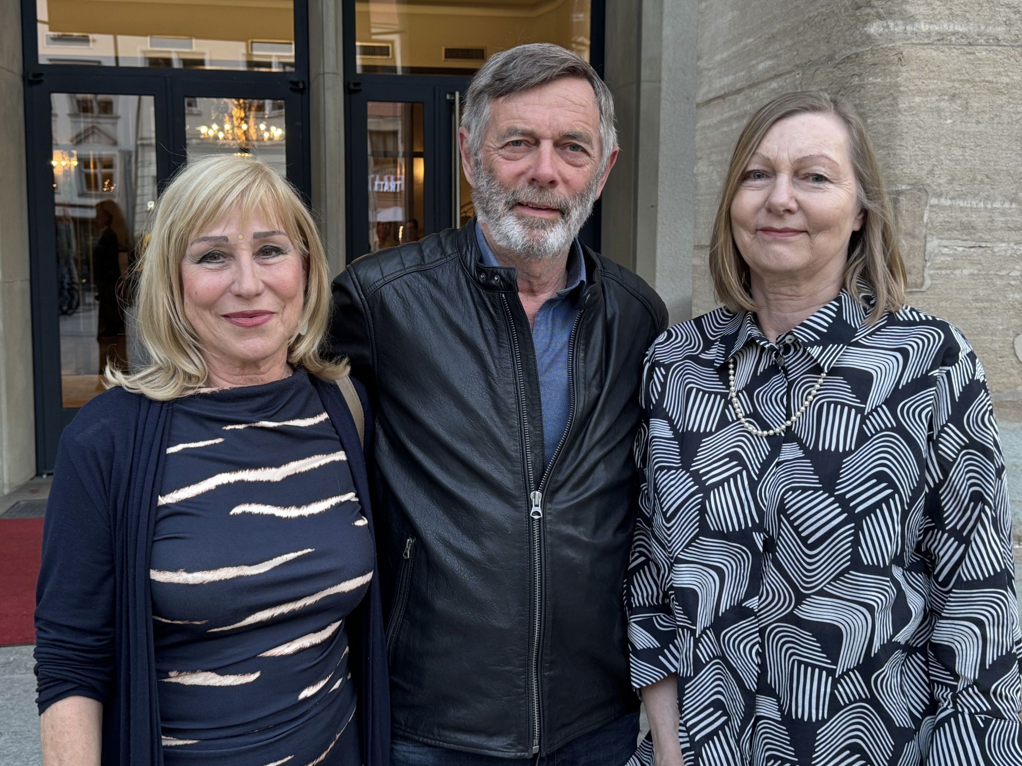 Waltraud Drexler, Siegfried Stadler und Marie-Rose Rodewald-Cerha von den Theaterfreund:Innen.