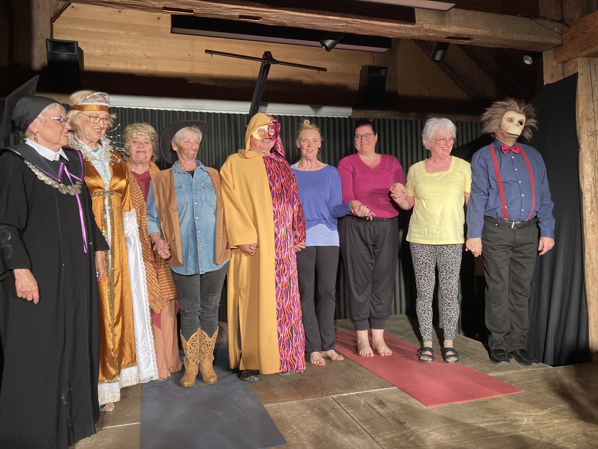 Isabella Heim, Monika Zech, Anna Tschida, Karin Haag, Werner Schneider, Herma Comper, Sandra Meindl, Isolde Janner un Wolfgang Reiner begeisterten.