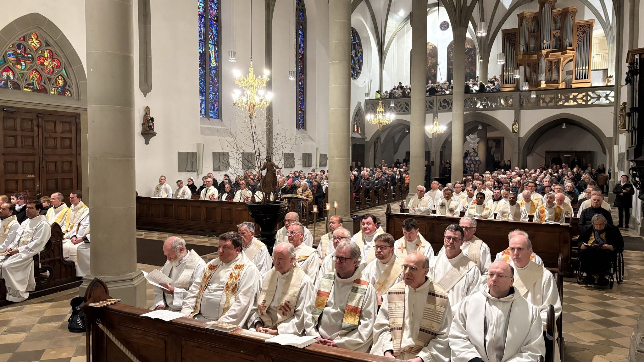 Chrisam-Messe im Dom