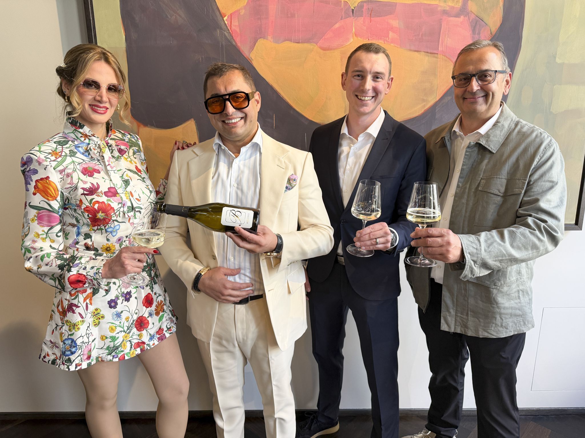 Maria Mohammadi, Eigner Michael Mirko Dumitraskovic, GF Daniel Larcher und Gastro Berater Michl Salzgeber begrüßten die Gäste