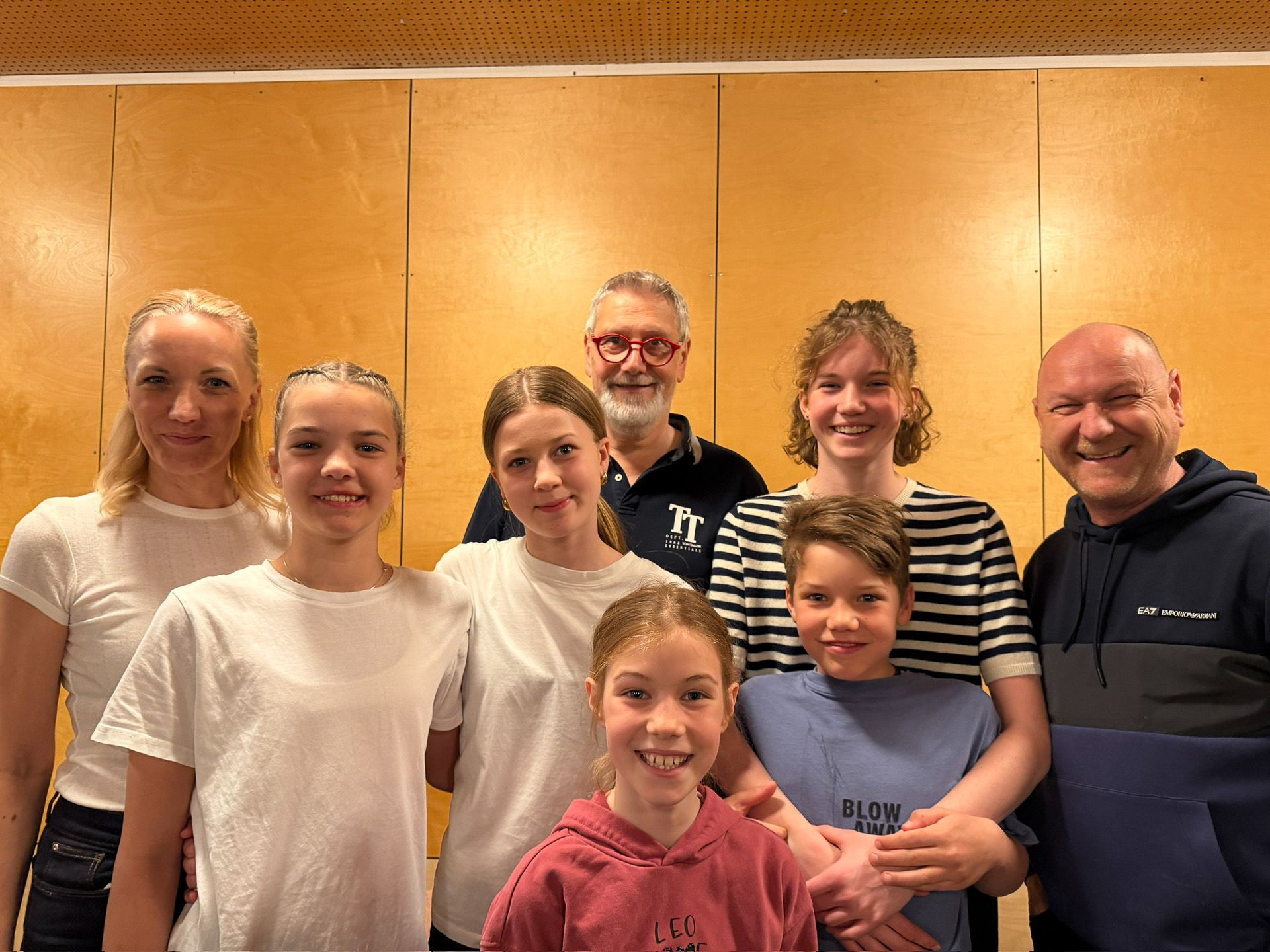 Ingrid Hofer mit ihrem Musical-Team.