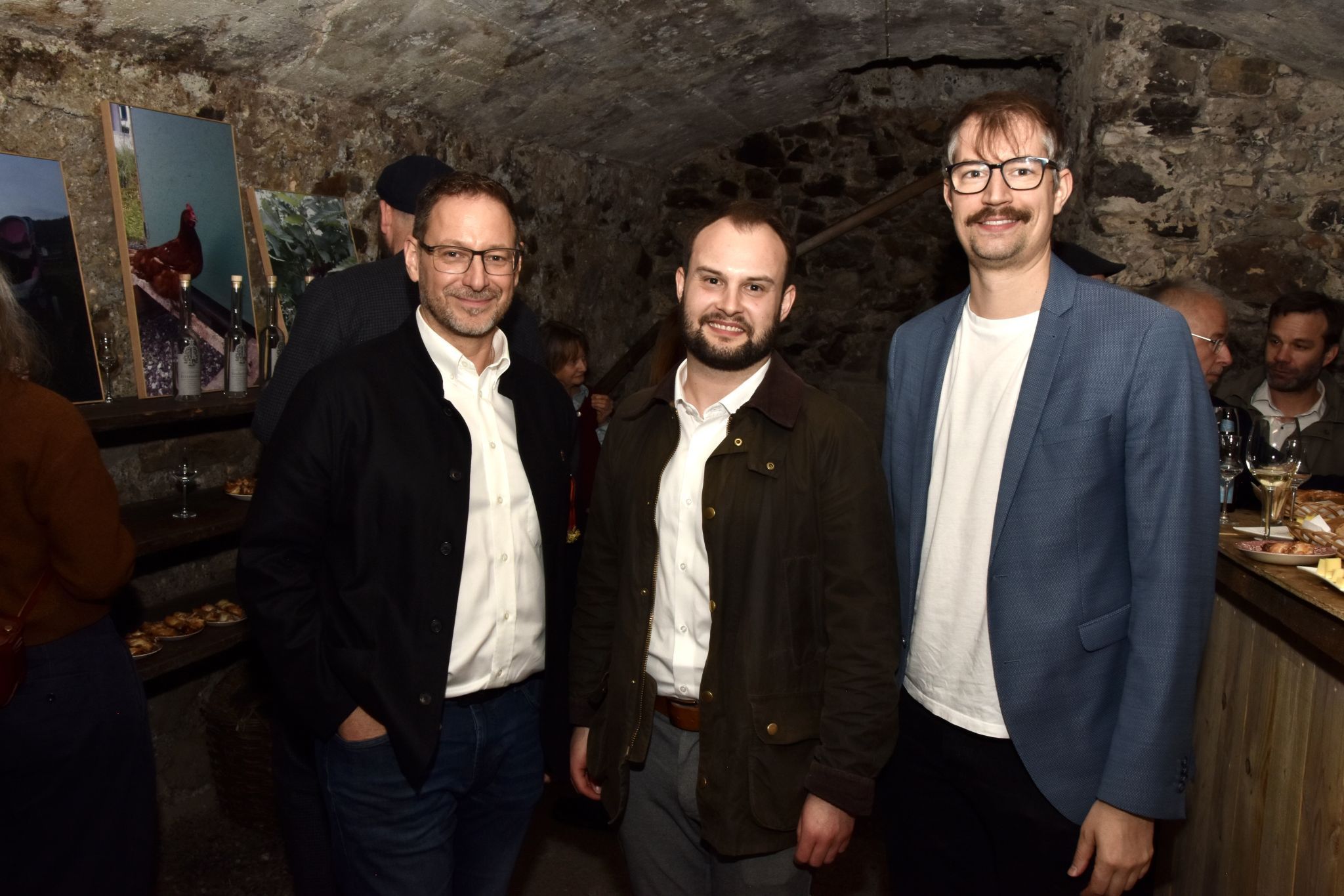 Bernd Hartmann (Handwerkszunft Schlins-Röns), Julian Bitsche (er sprach Grußworte) und Stefan Stachniß (Geschichtsverein Region Bludenz)