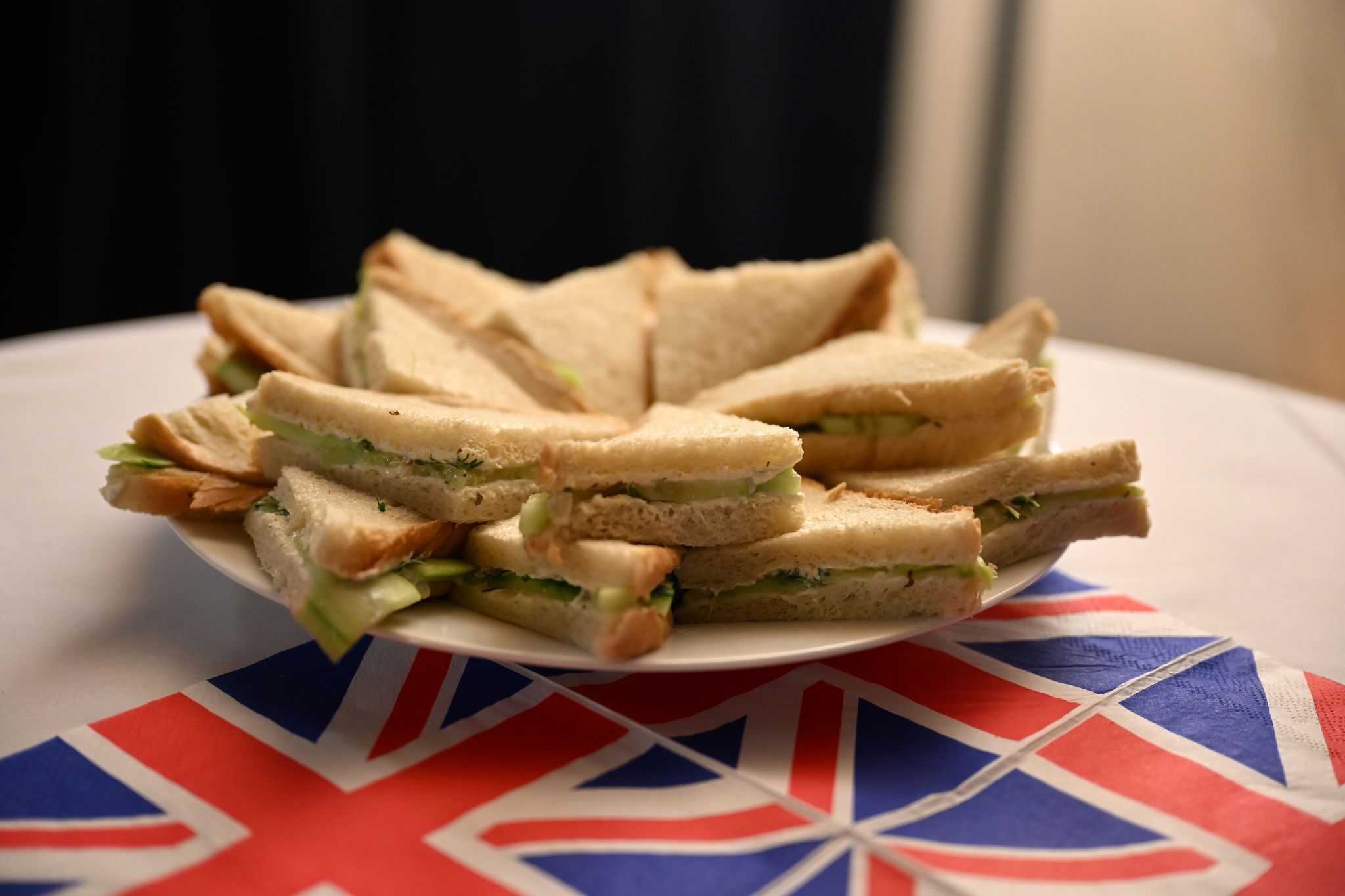 Gurkensandwiches sind in Großbritannien sehr beliebt und passten perfekt zum Abend.