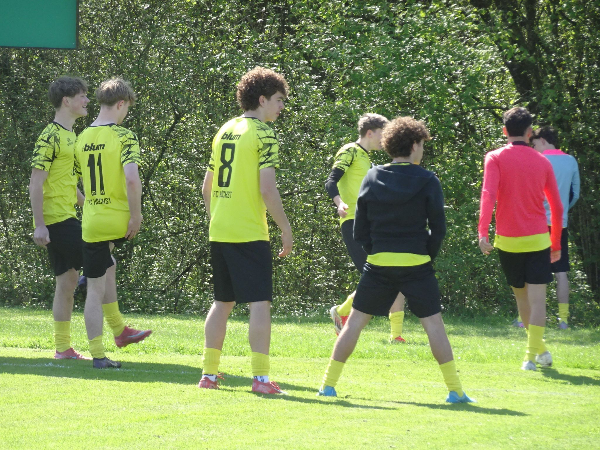 Bevor es in die nächste Partie ging, hieß es aufwärmen. 