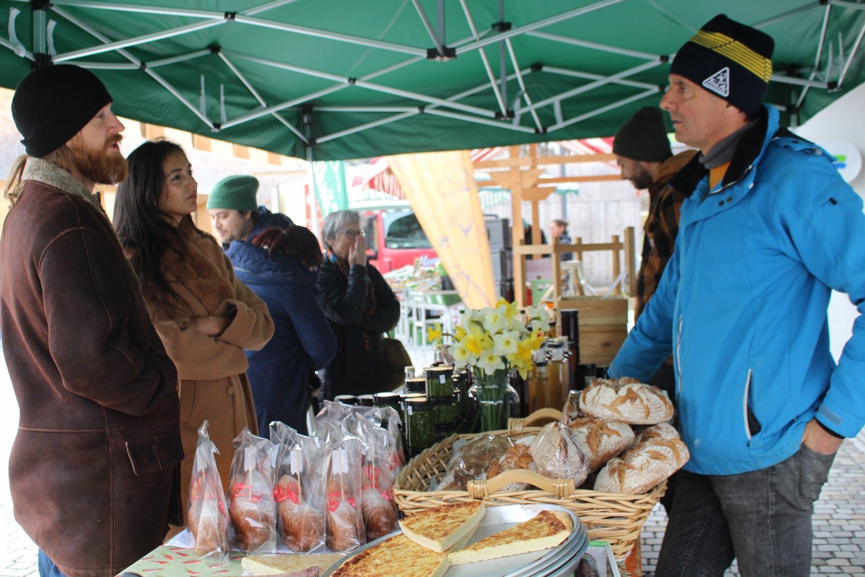Gute Stimmung zum Auftakt der Wochenmarkt-Saison.