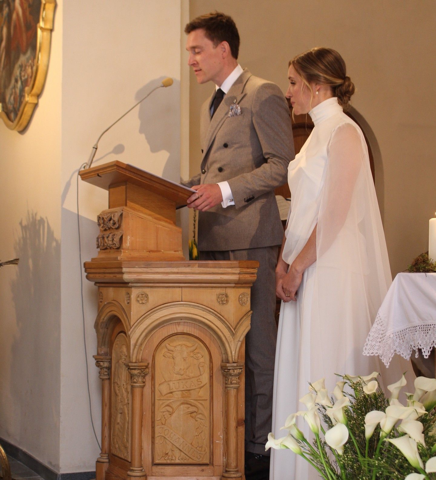 Beim Hochzeits-Gottesdienst war das Brautpaar nicht nur „Passagier“, die beiden gestalteten die Feier aktiv mit.   