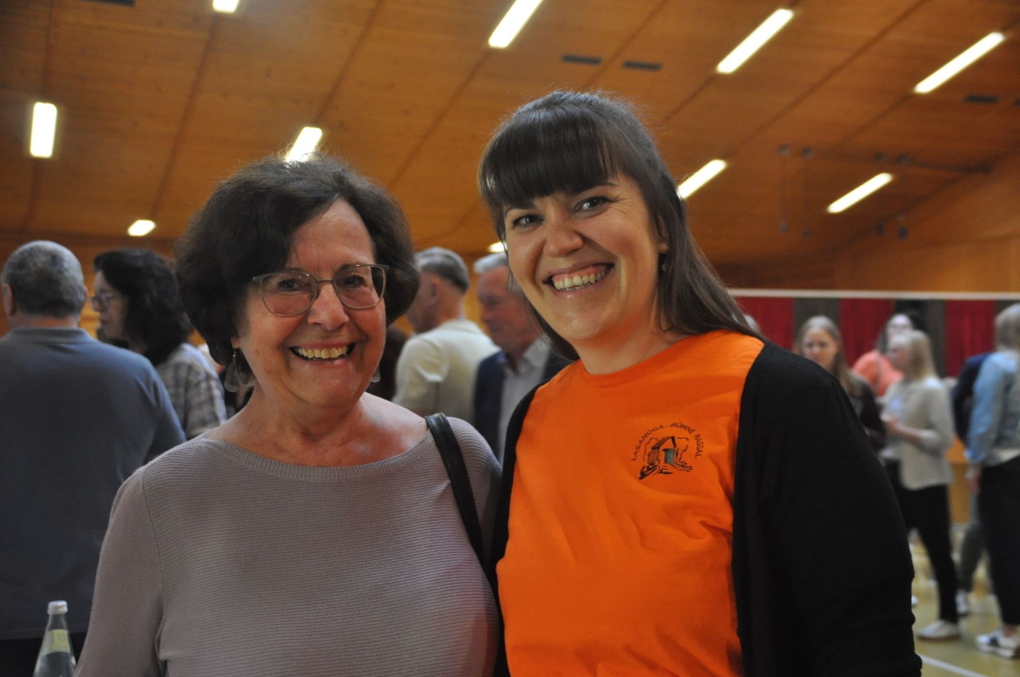 2.	Altregisseurin Herlinde Hummer und Regisseurin Elisabeth Dobler