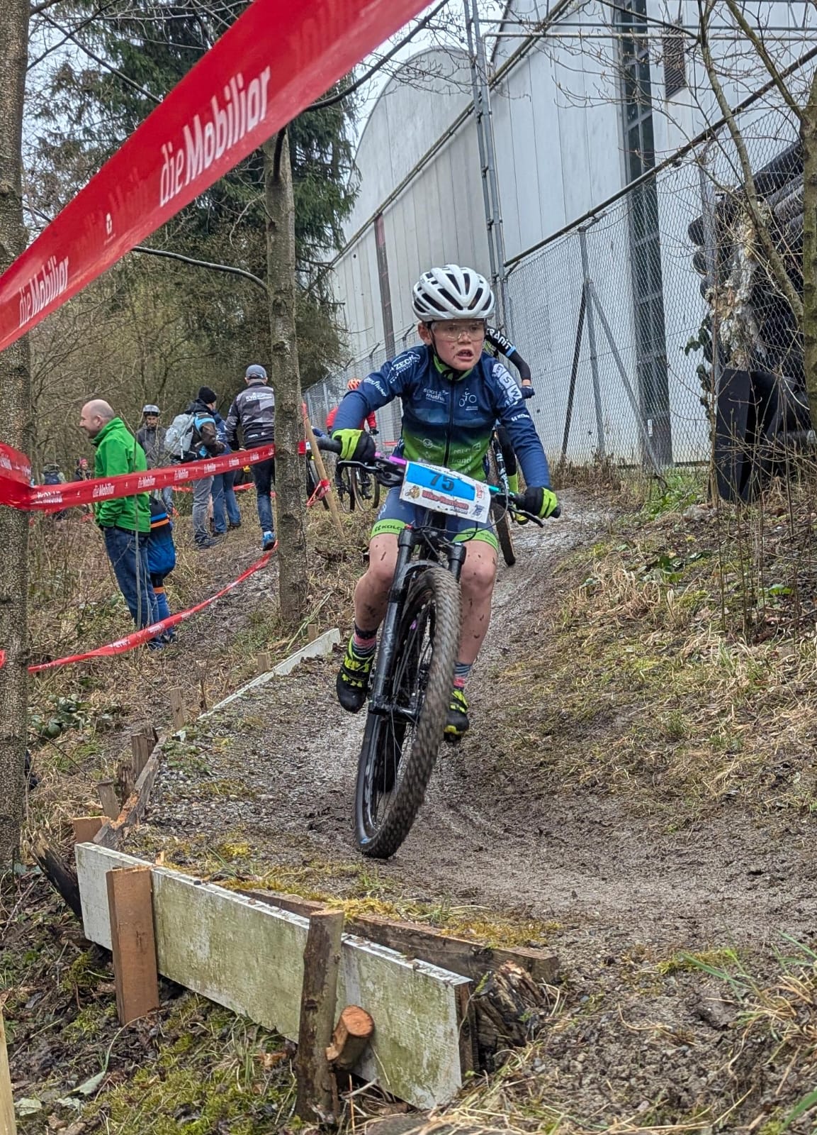 Nina Walch in Action. VEREIN