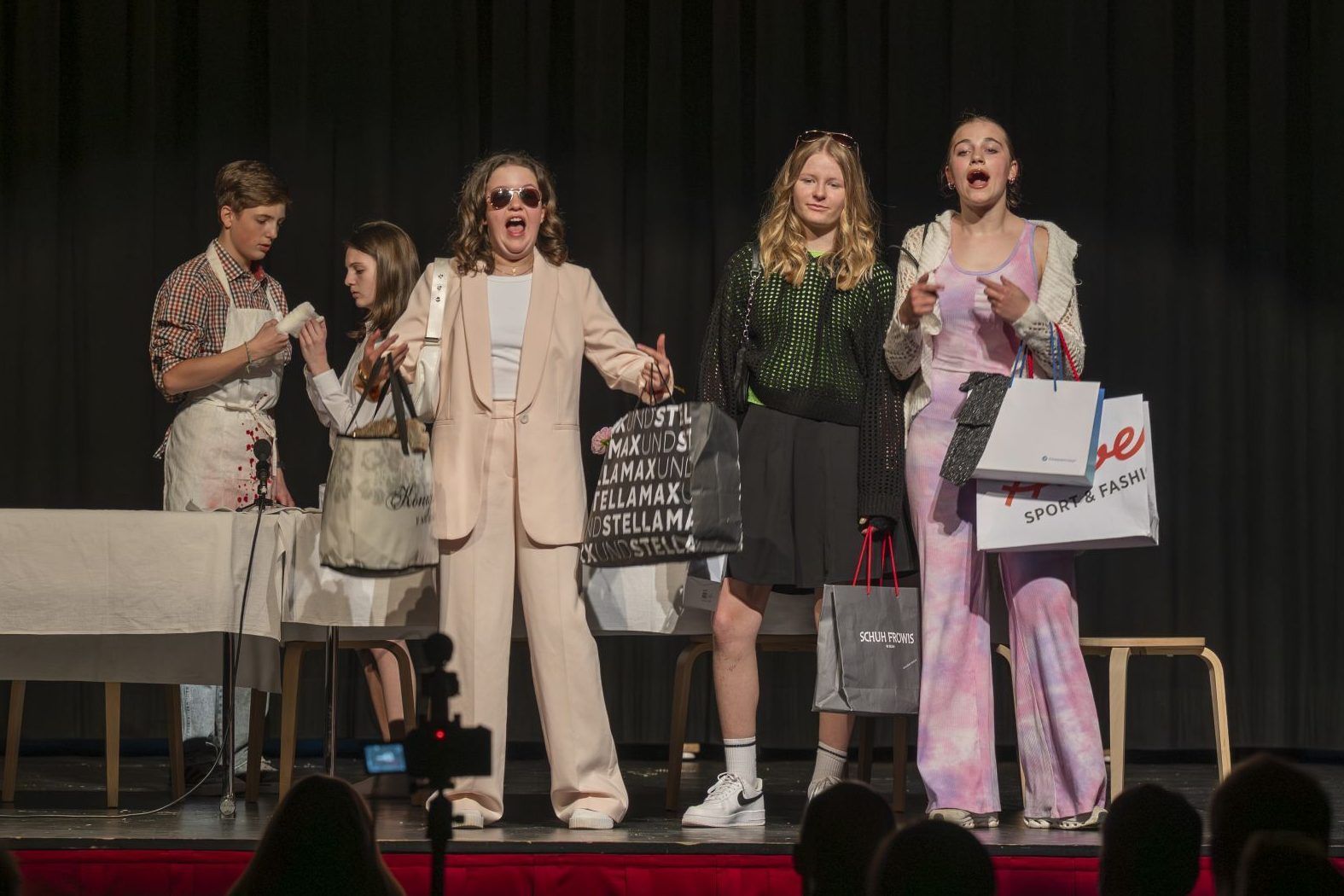 Theaterstück - Frieder Freude, Familienfeier