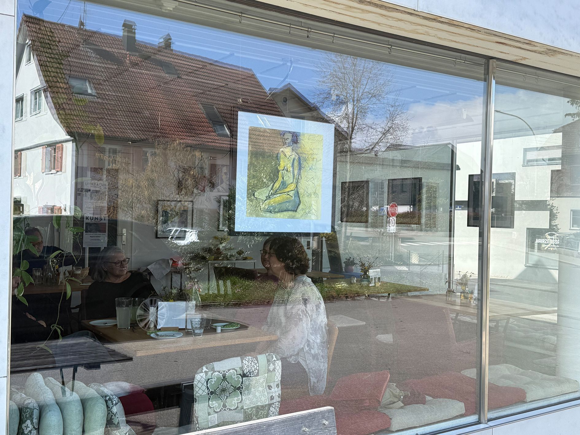 Auch die Schaufenster werden bespielt.