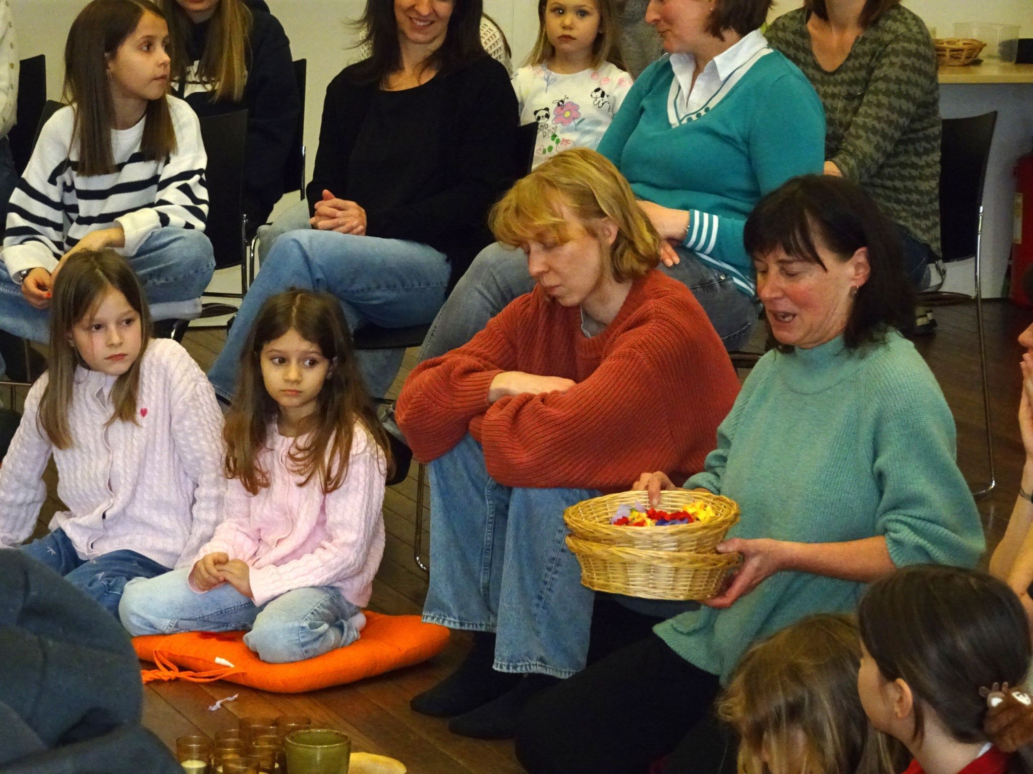 Mit viel Feingefühl wurde der Gründonnerstag für Kinder aufbereitet.