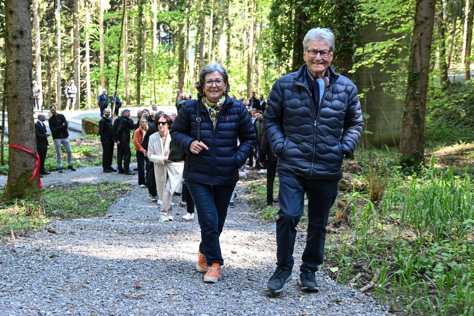 Am Donnerstag wurde der langersehnte Wald des Friedens am Gebhardsberg eröffnet. Erika und Peter Grabher kamen zur Eröffnung.