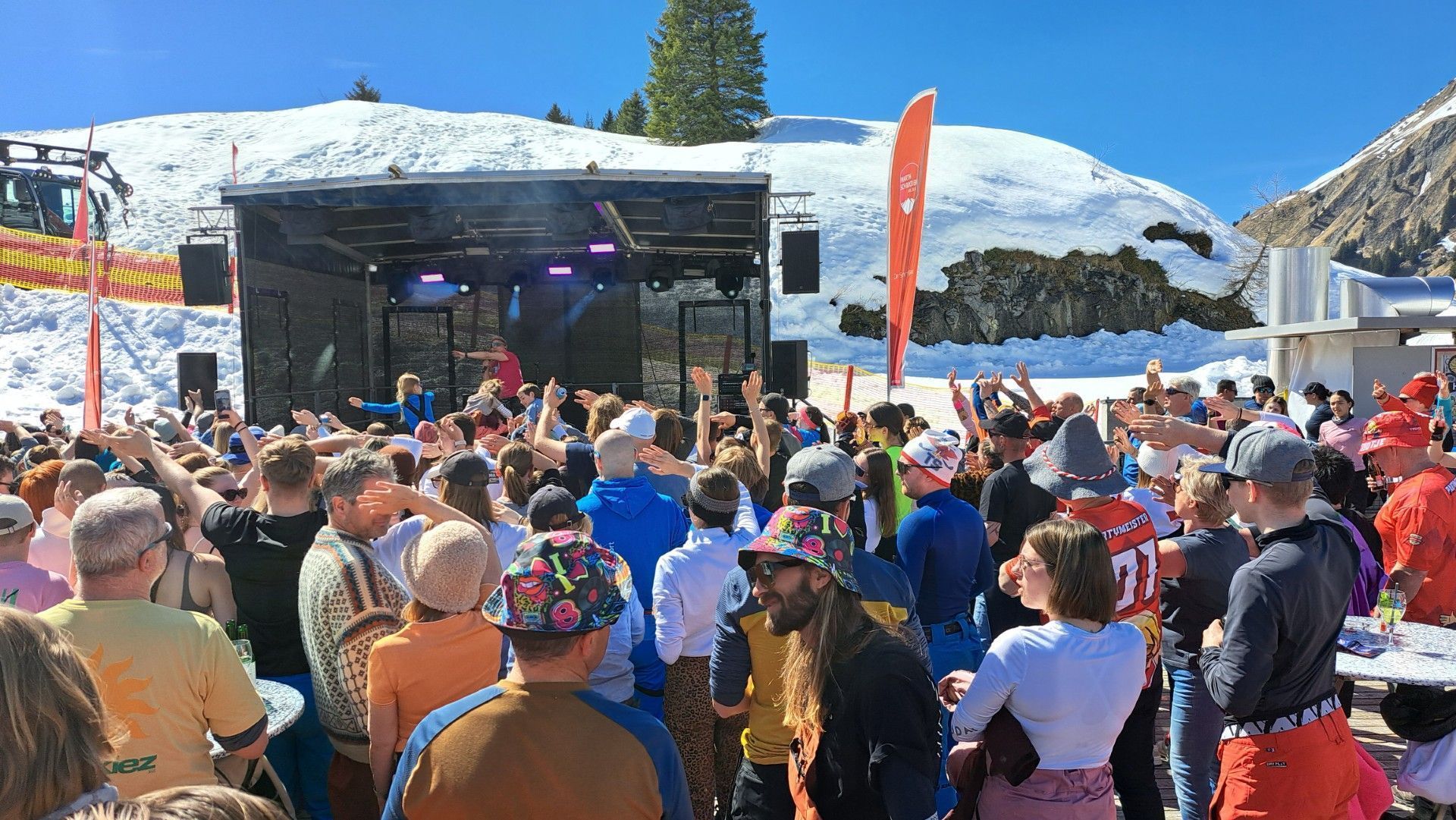 Riesenparty zum Saisonschluss am Salober. PETER STRAUSS