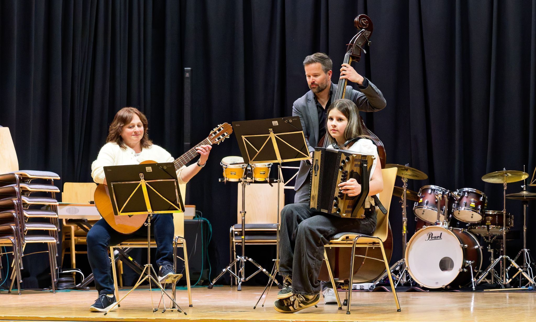 Im Verlauf des Abends präsentierten verschiedenste Ensembles der Musikschule ein vielseitiges Programm. Foto: Musikschule Montafon