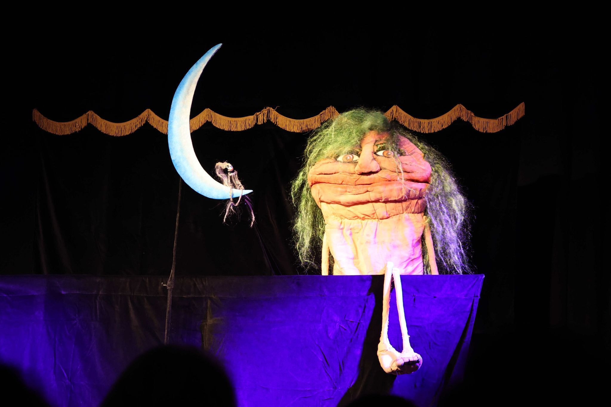 Wenig ergibiege Begegnung zwischen Elfe und 