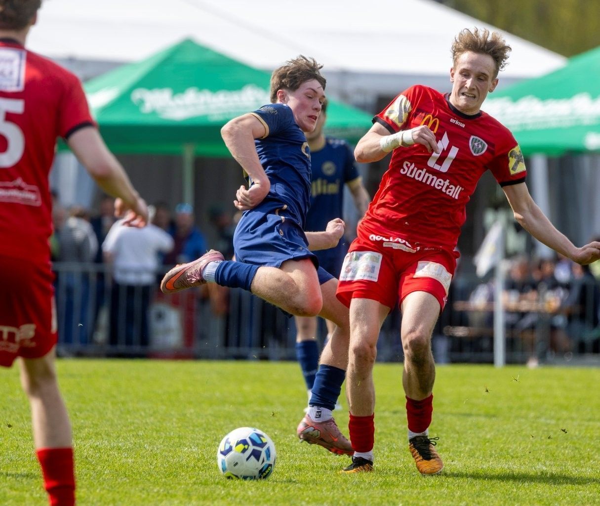 Zweikämpfe waren Trumpf. VN-PAULITSCH