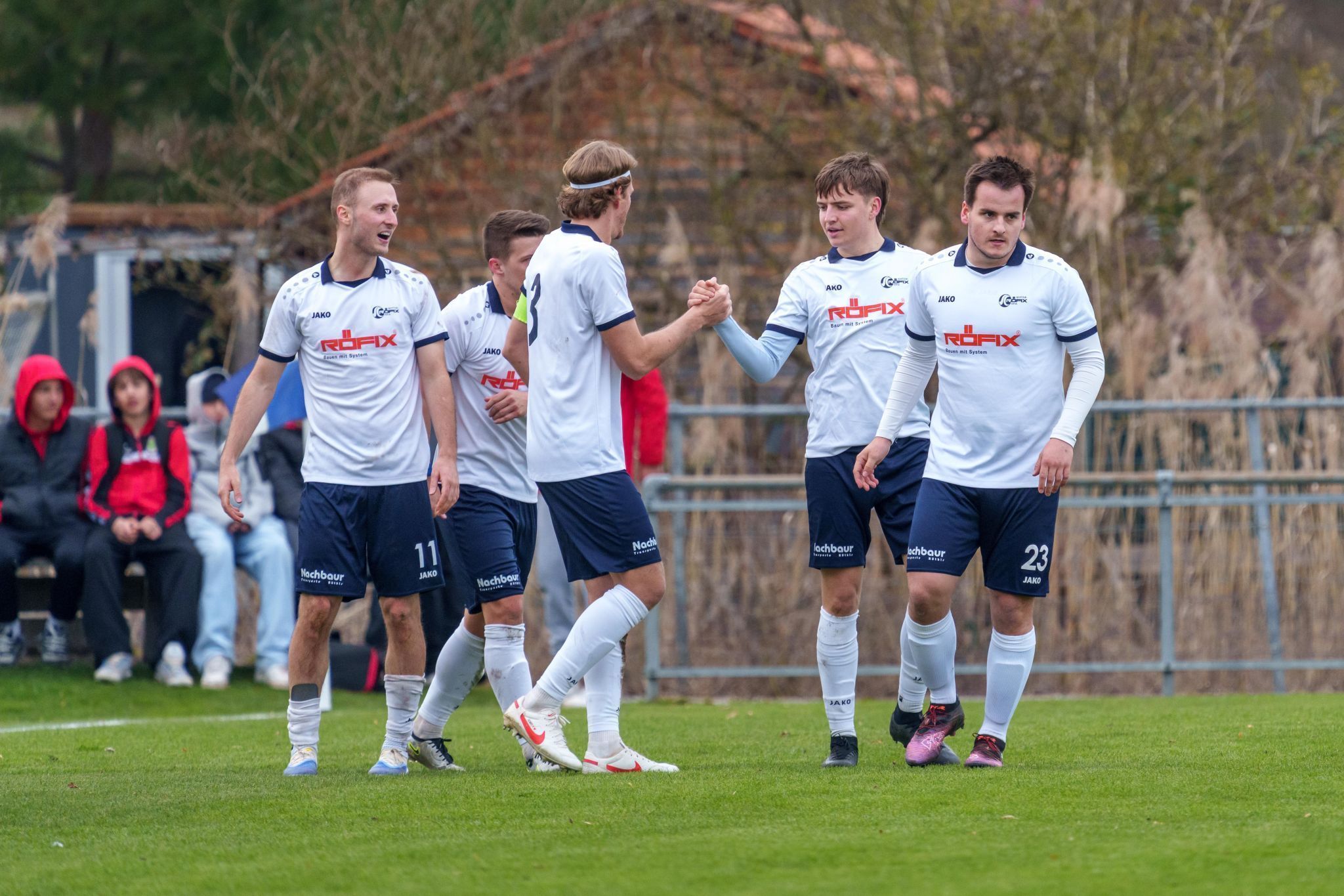 Aber auch Spitzenreiter Röthis will voll punkten. VN