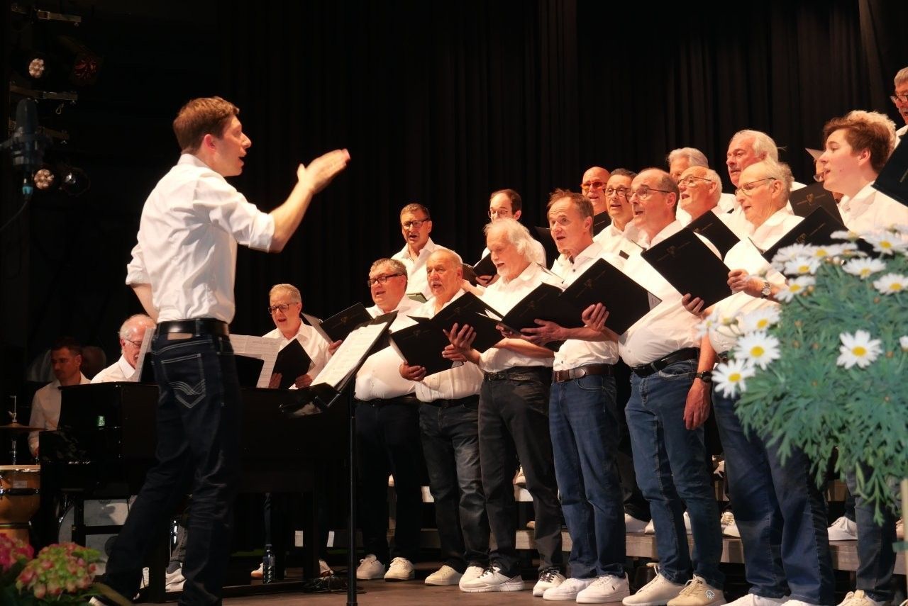 Lukas Breuss-Zeisler dirigierte bravourös. 