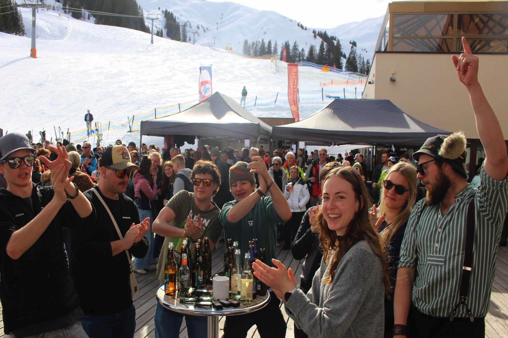 Mit den Lungauern ging zum Ende der Konzertserie in der Warth Arena noch einmal die Post ab.