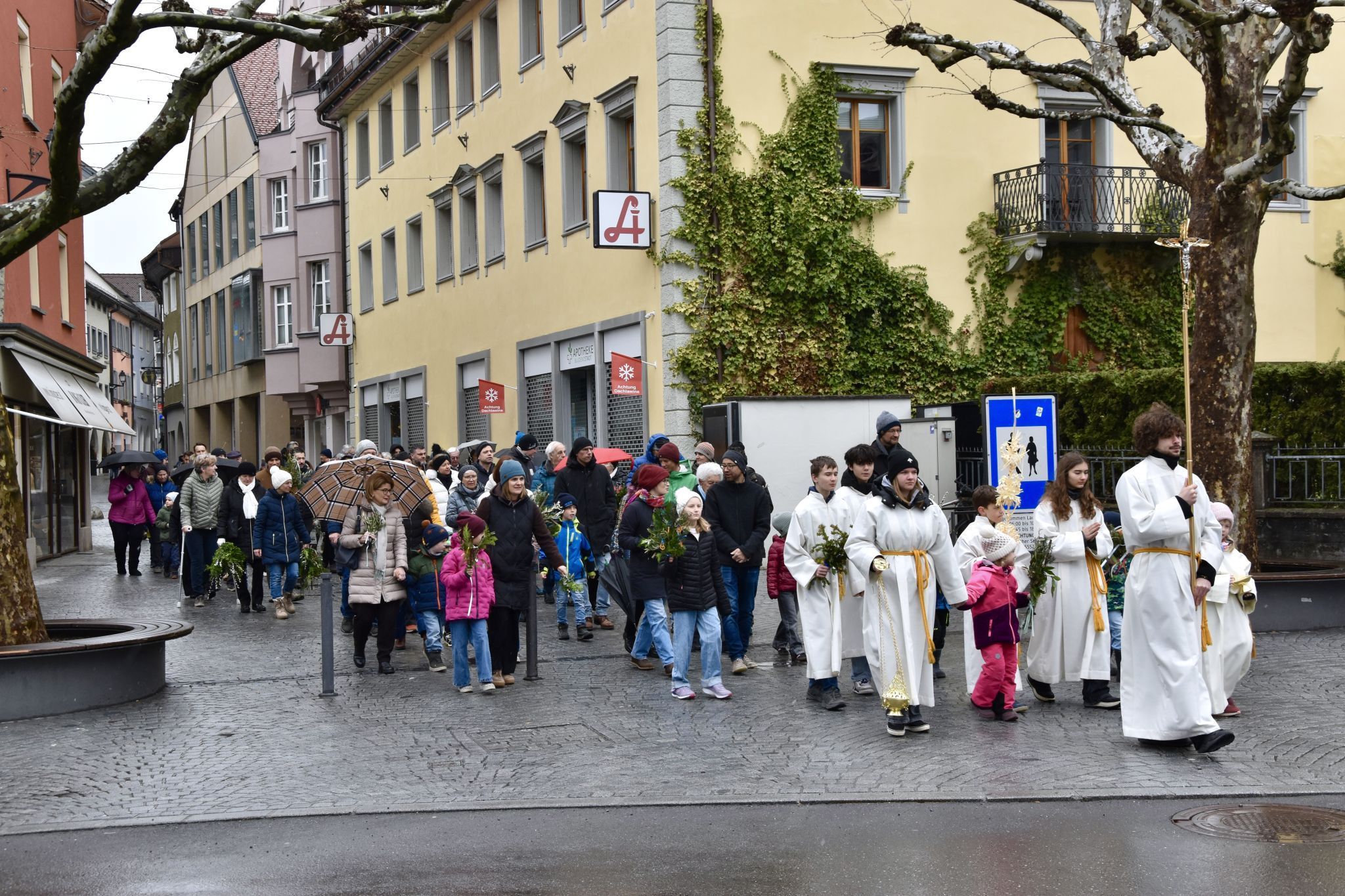 Die Prozession in der Pfarre Heilig Kreuz führte auch durch die Altstadt.