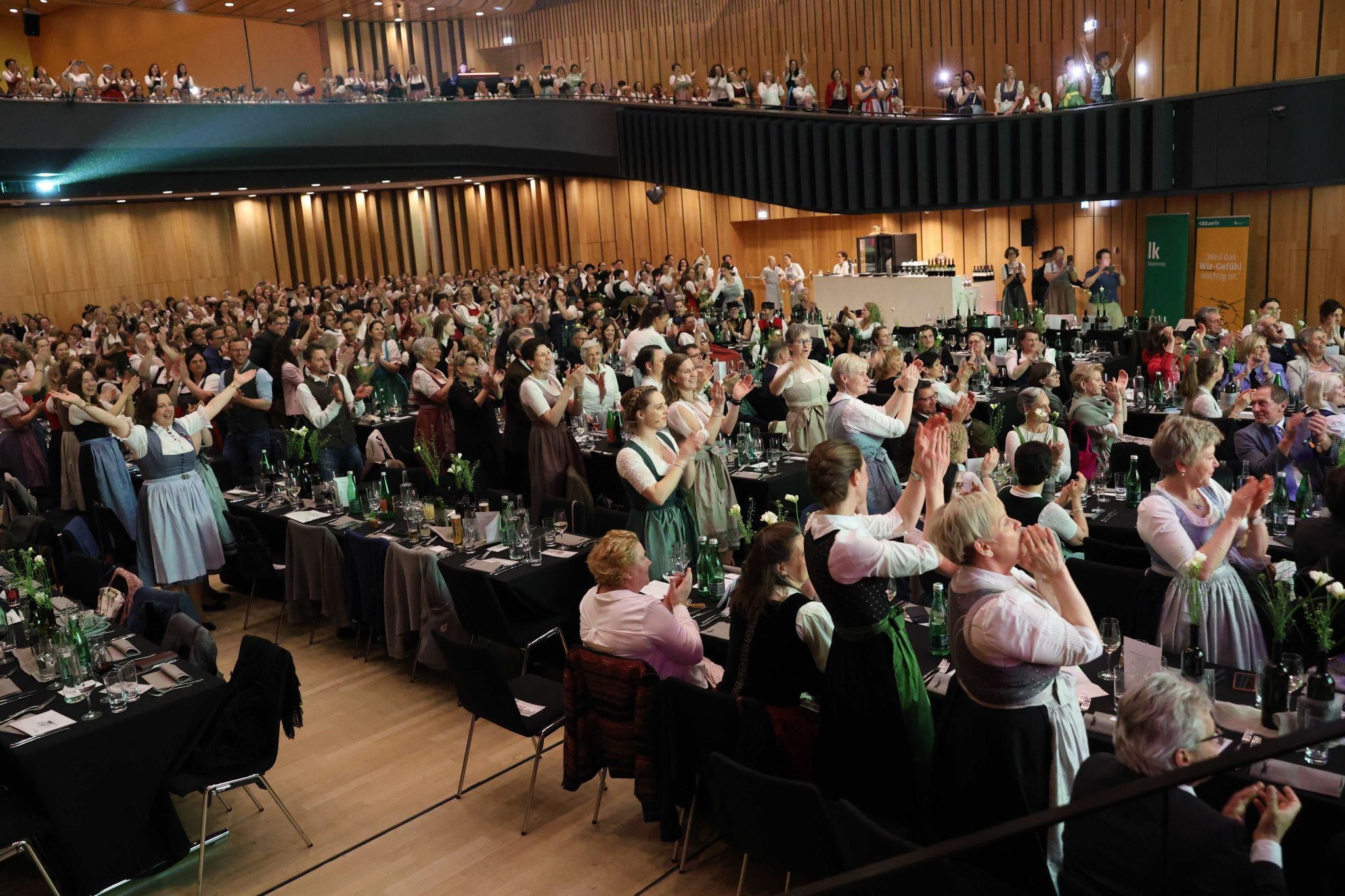 Beste Stimmung natürlich auch im Saal.