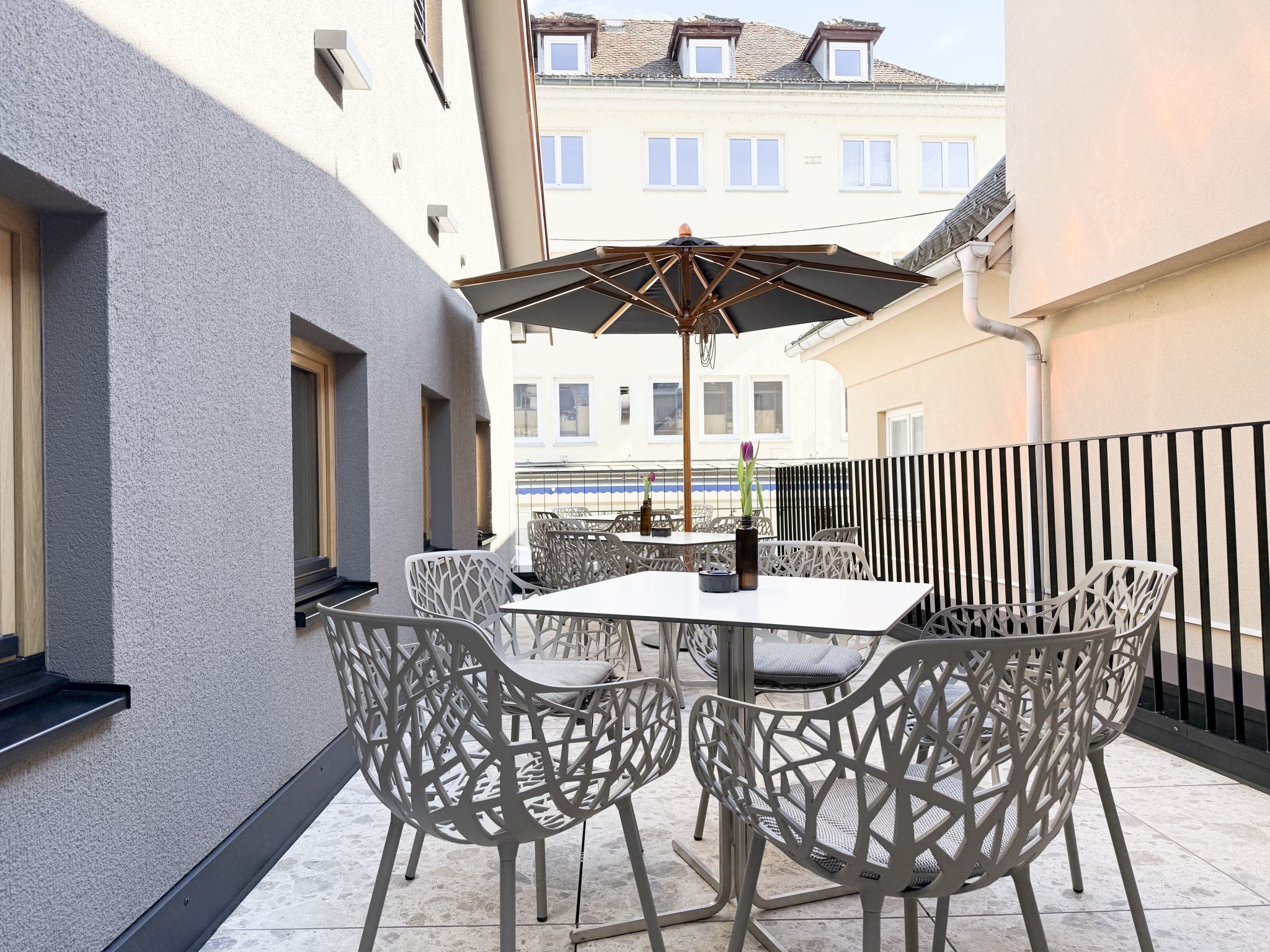 Mit Terrasse im 1. Stock zum Wohlfühlen
