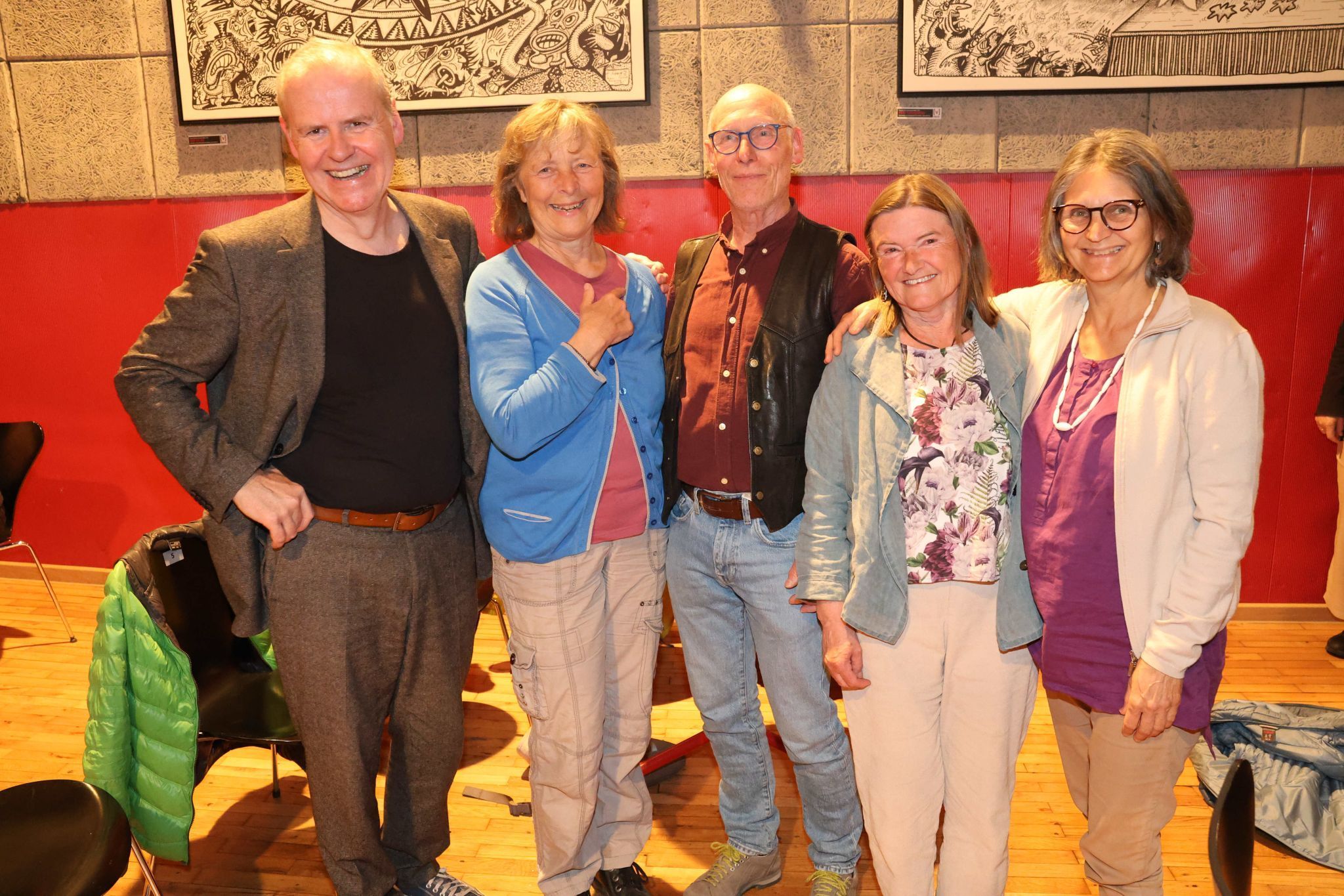 Christoph Bochdansky mit Renate Breuß, Geburtstasgskind Paul Hintneer, seiner Frau Verena und Patrizia Engstler.