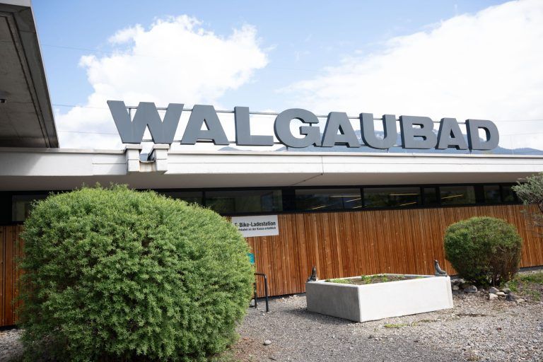 Frühstart ins Badevergnügen: "29 Grad kann ich bei der Eröffnung garantieren"