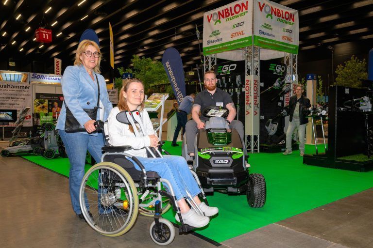 Zwischen Kirschbaum und Hühnerstall: Vorhang auf für die Schau!